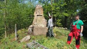 11 Zahájení rekonstrukce pomníku padlým v zaniklé vsi Lipoltov       